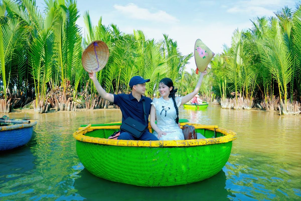 Bay Mau Coconut Forest Tour, Da Nang