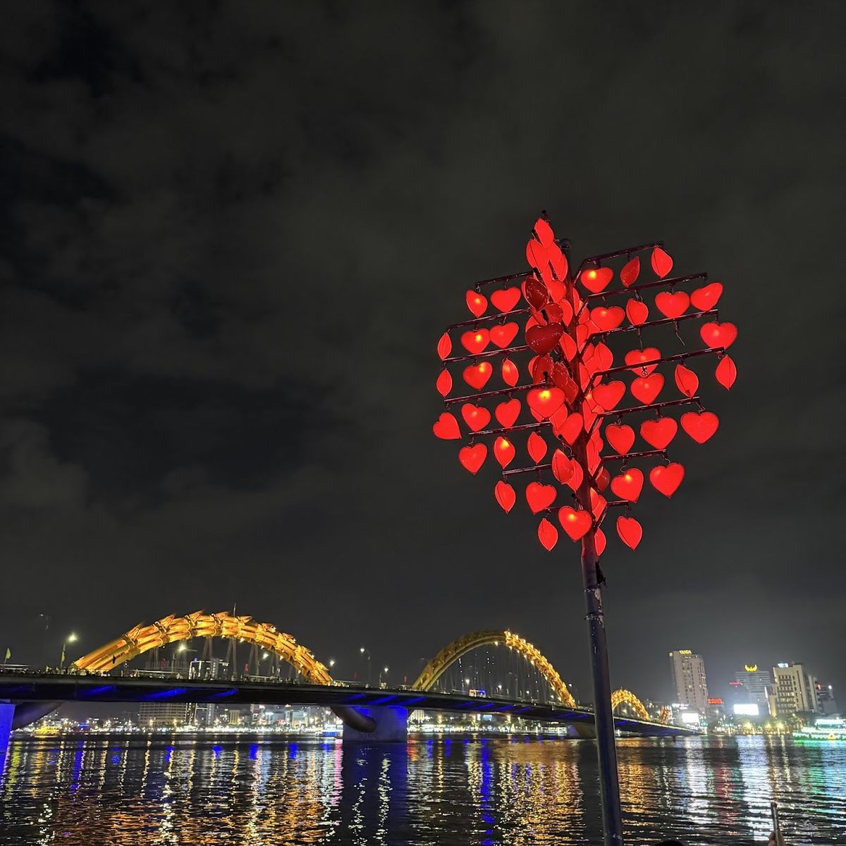 Cầu Tình Yêu - Love Pier photo 2