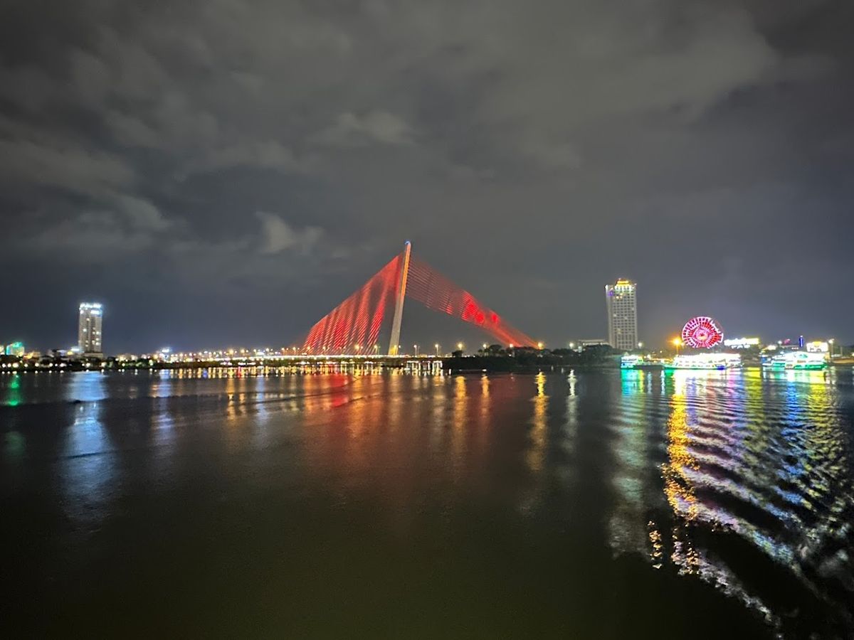 Dragon Bridge photo 3