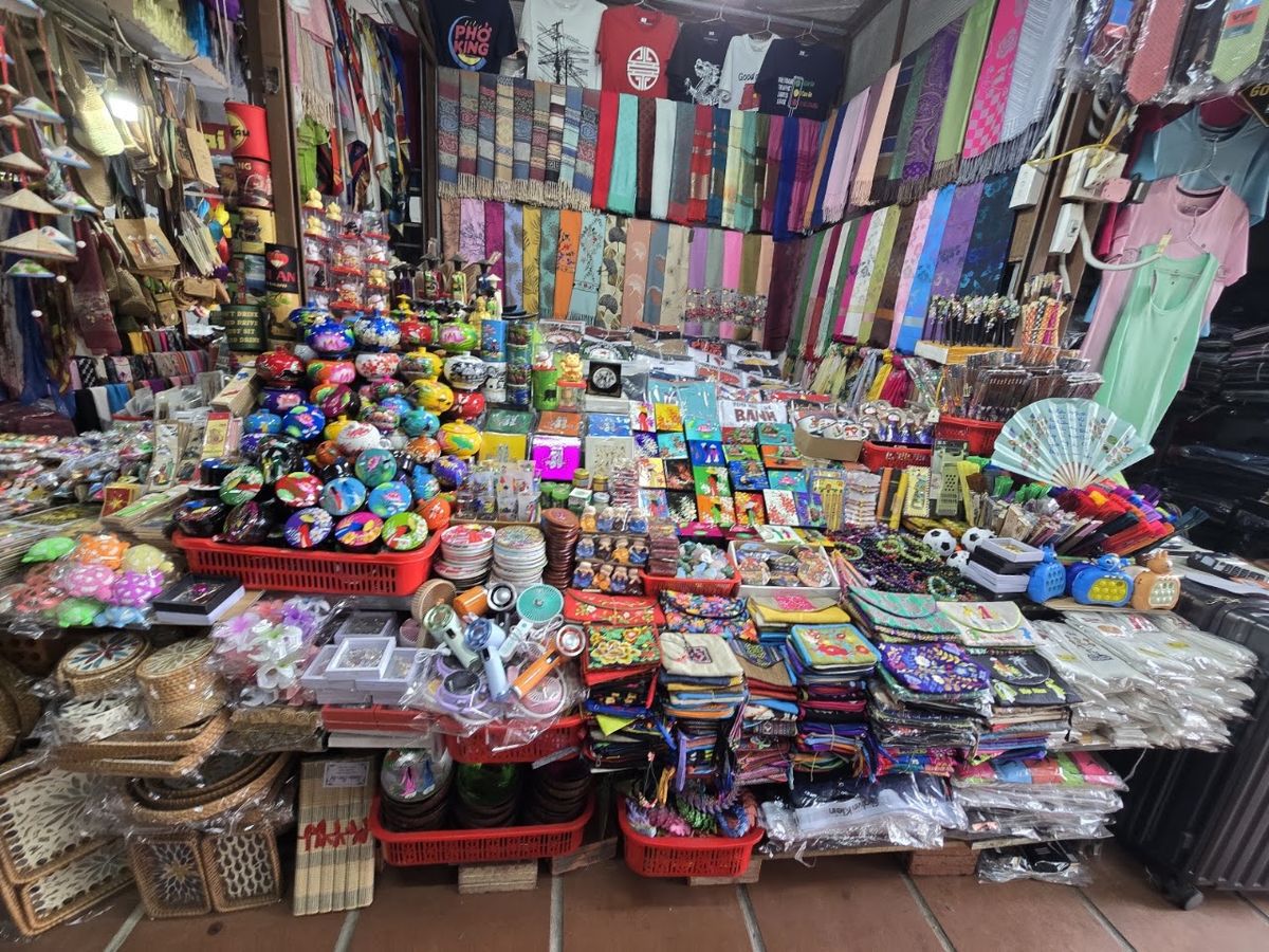 Hoi An Street Market photo 2