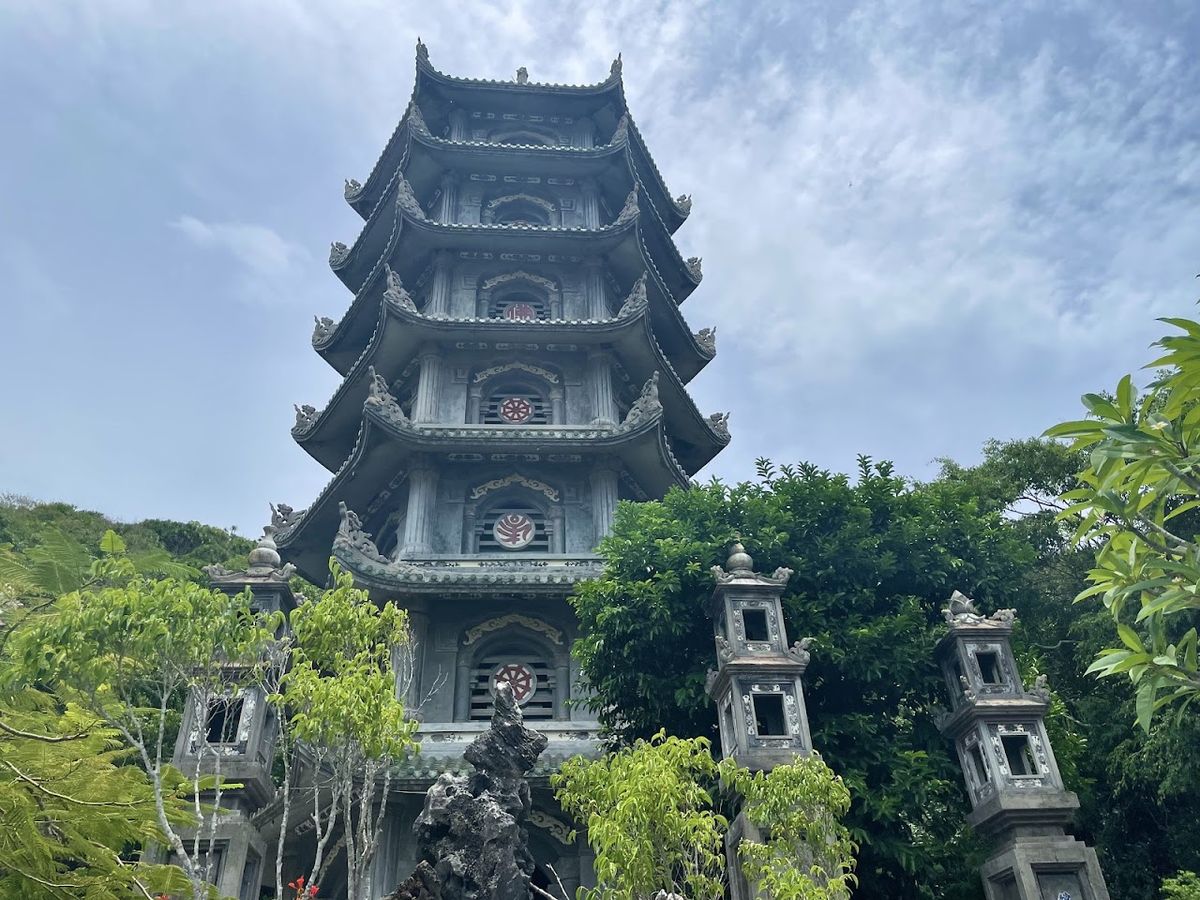 Non Nuoc Pagoda, Da Nang