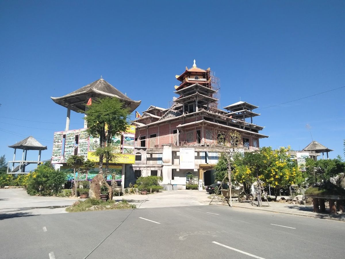 Quan The Am Pagoda, Da Nang