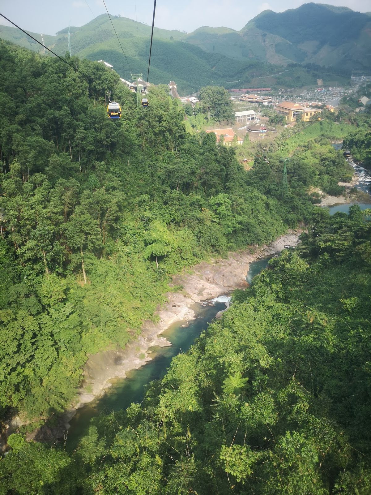 Toc Tien Waterfall station, Da Nang