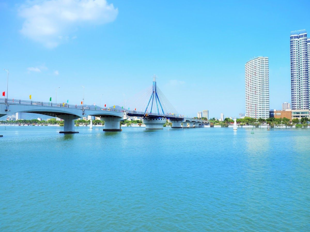 Da Nang travel guides
