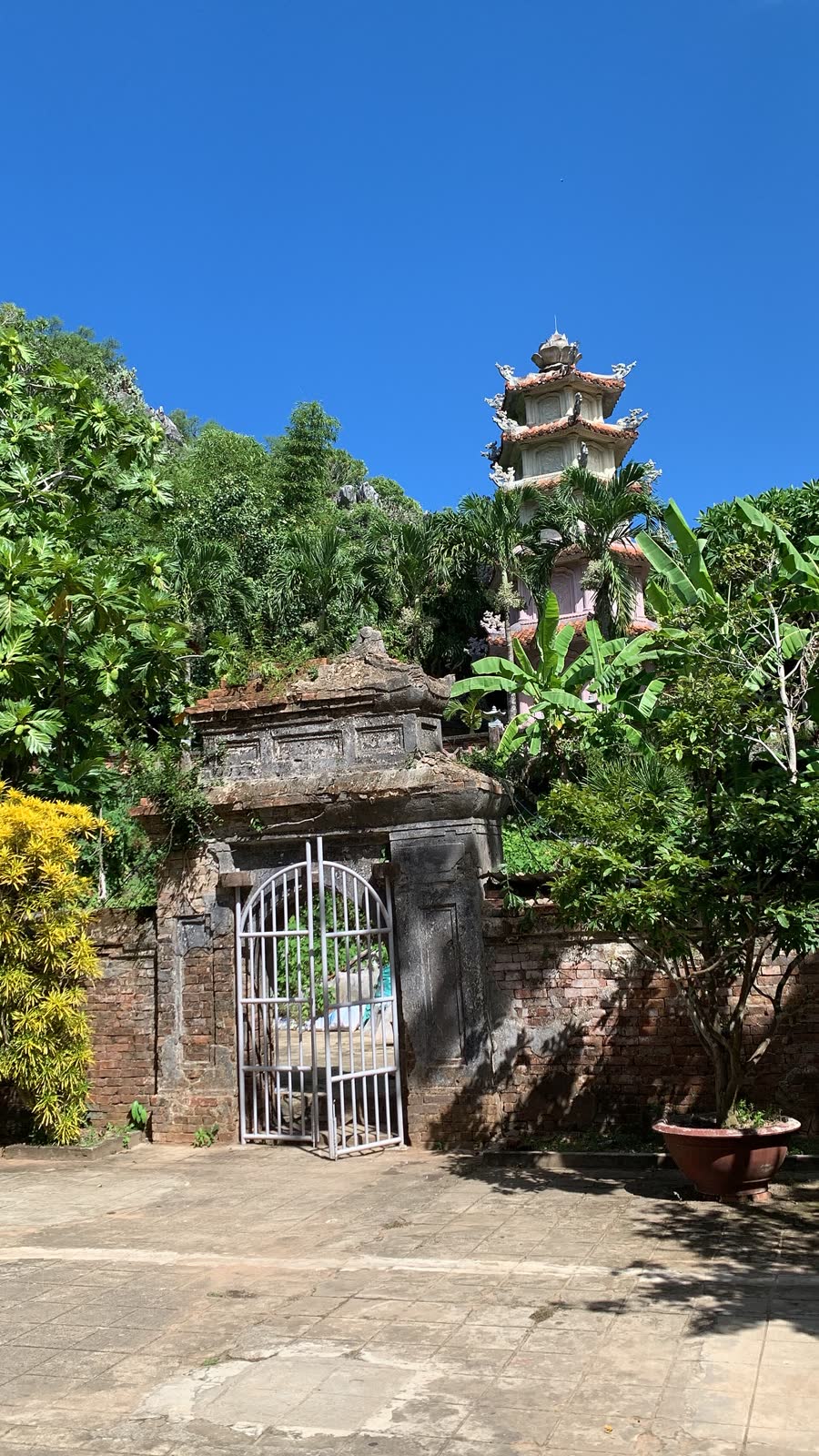Tam Thai Pagoda on Thuy Son in the Marble Mountains, a courtyard shrine partway up the main peak