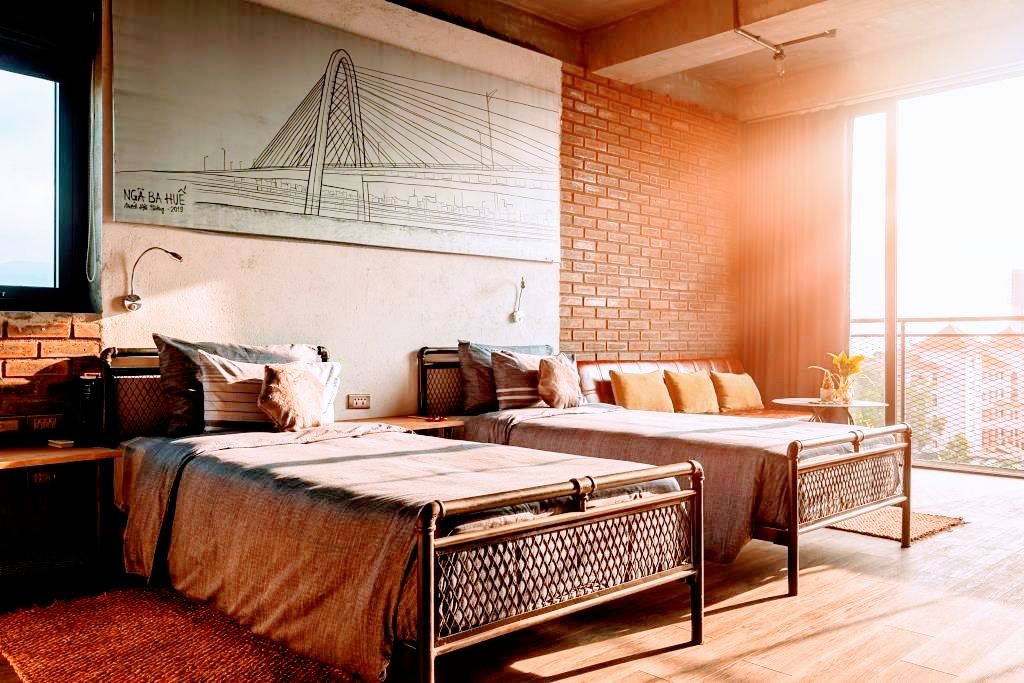 Bridges Danang Boutique Hotel - Co Working pool and grounds in Son Tra