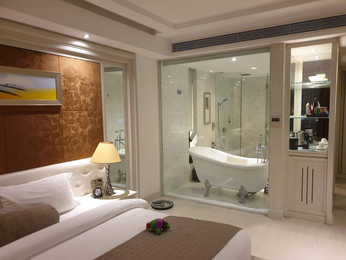 Brilliant Hotel room interior in Da Nang City Centre