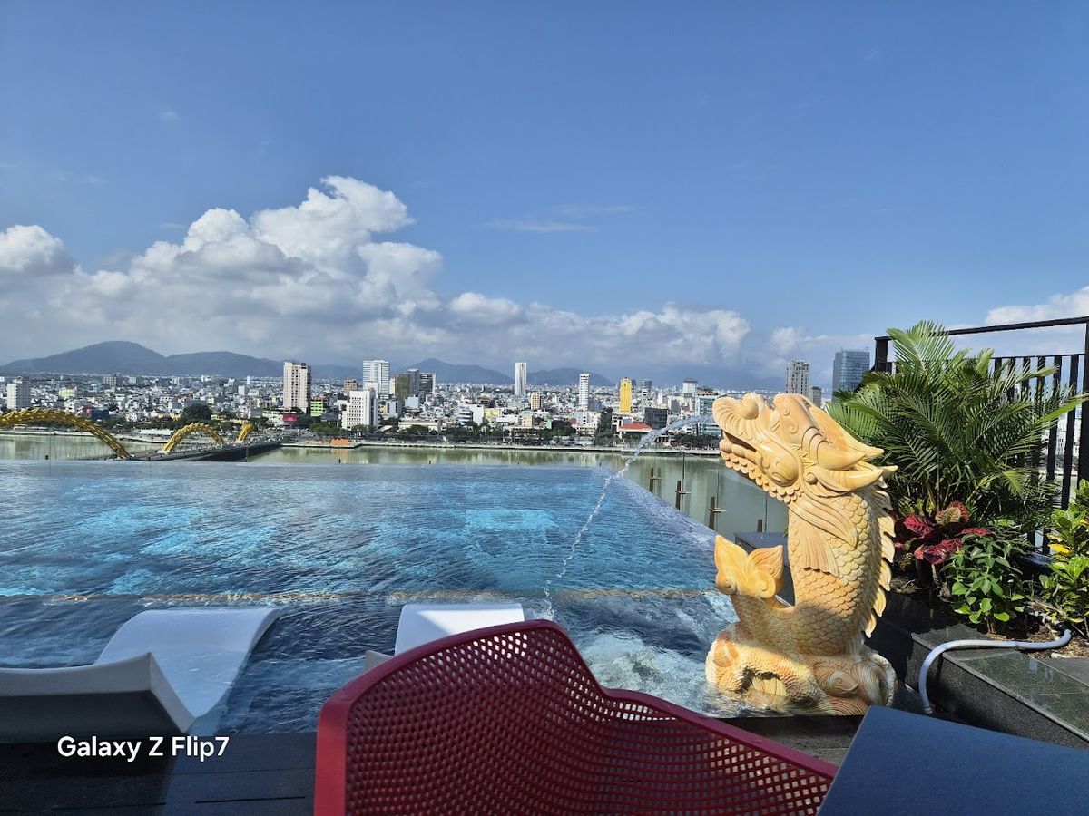Caro Premium DaNang Hotel room interior in Da Nang City Centre