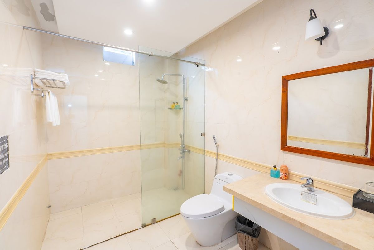 Catinal Hotel room interior in Da Nang City Centre