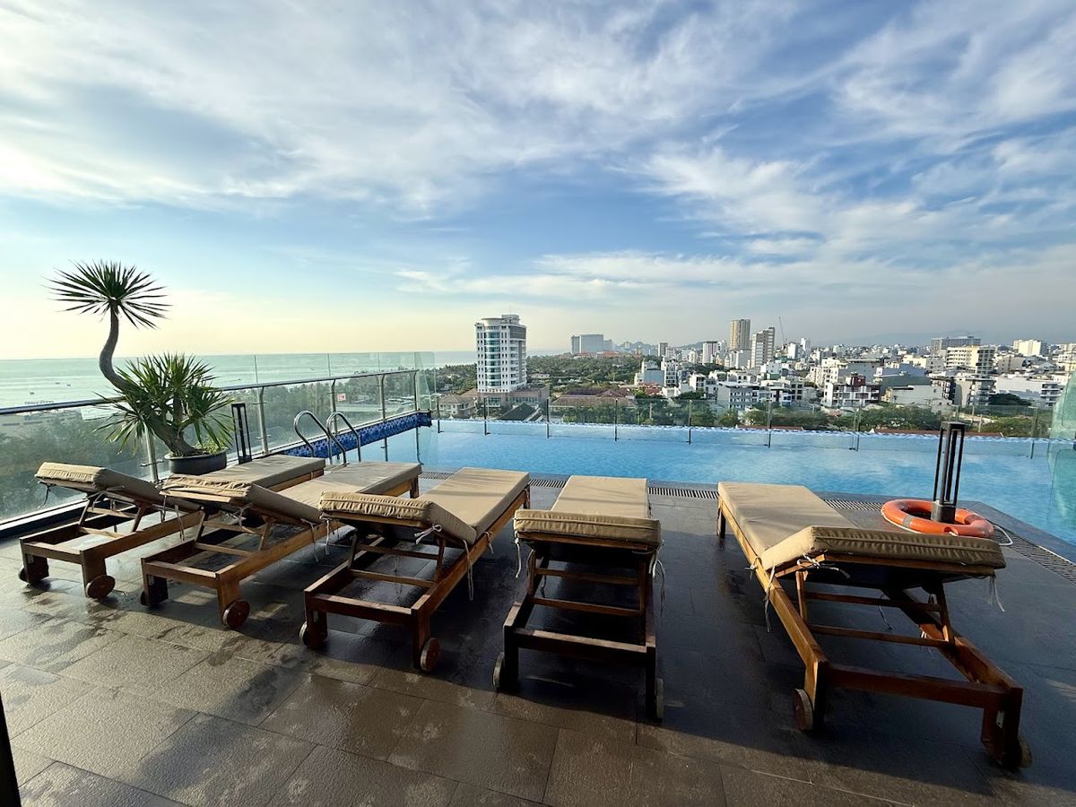 Charming Beauty Hotel exterior in An Thuong