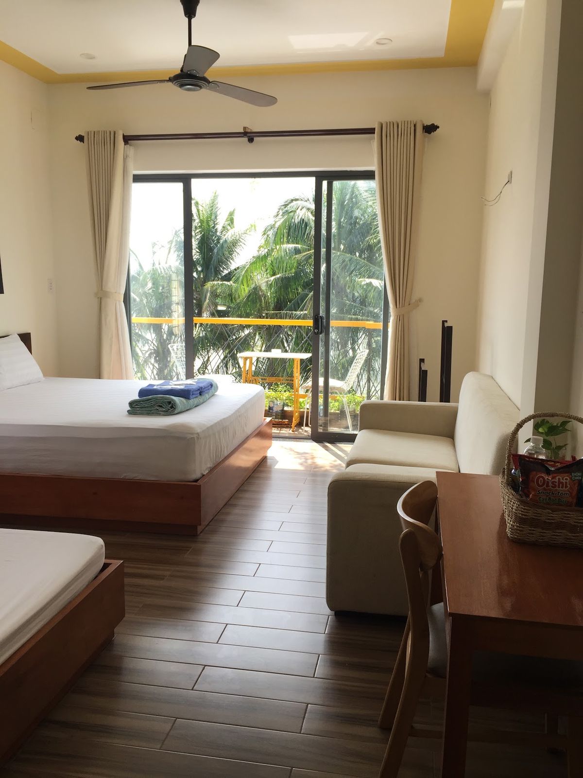 Coral Riverside Homestay pool and grounds in Cua Dai