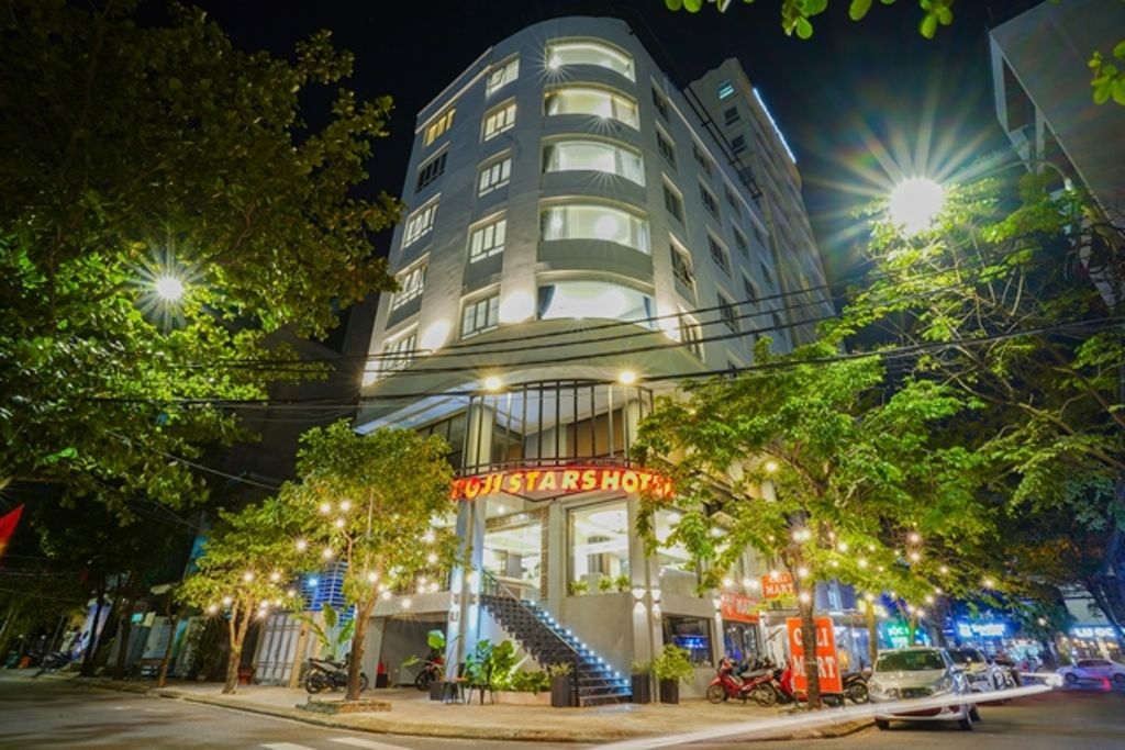 Doji Stars Hotel exterior in An Thuong