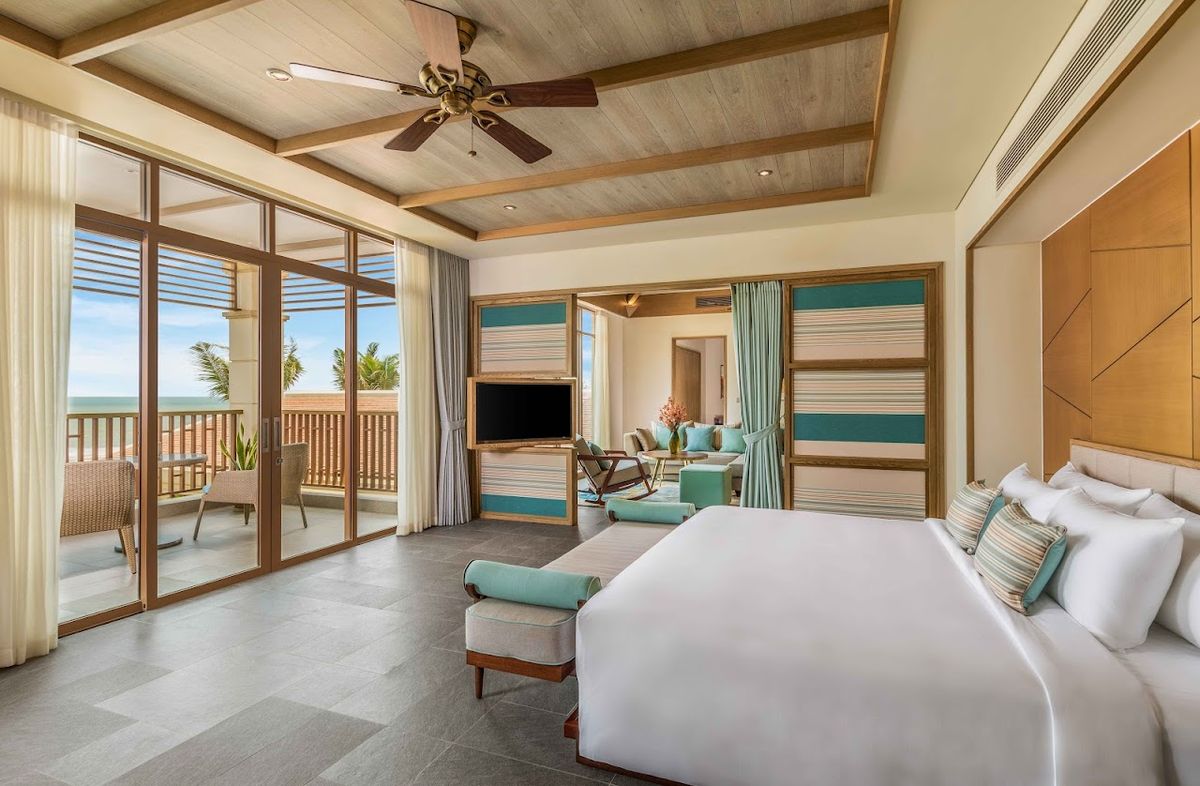 Fusion Resort & Villas Da Nang – Wellness Inclusive pool and grounds in Non Nuoc
