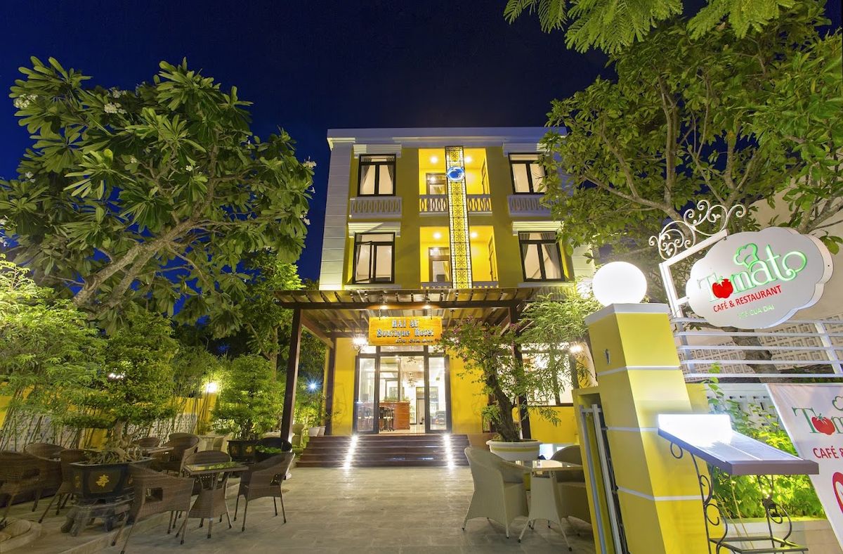 Hai Au Hotel exterior in Hoi An Old Town