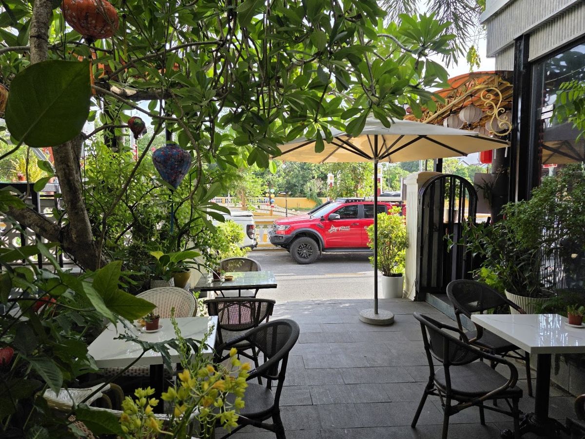 Hoang Trinh Hotel exterior in Hoi An Old Town
