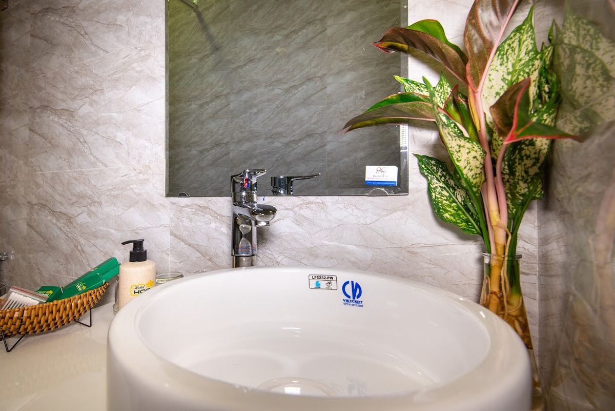HODI Hotel room interior in My Khe Beach