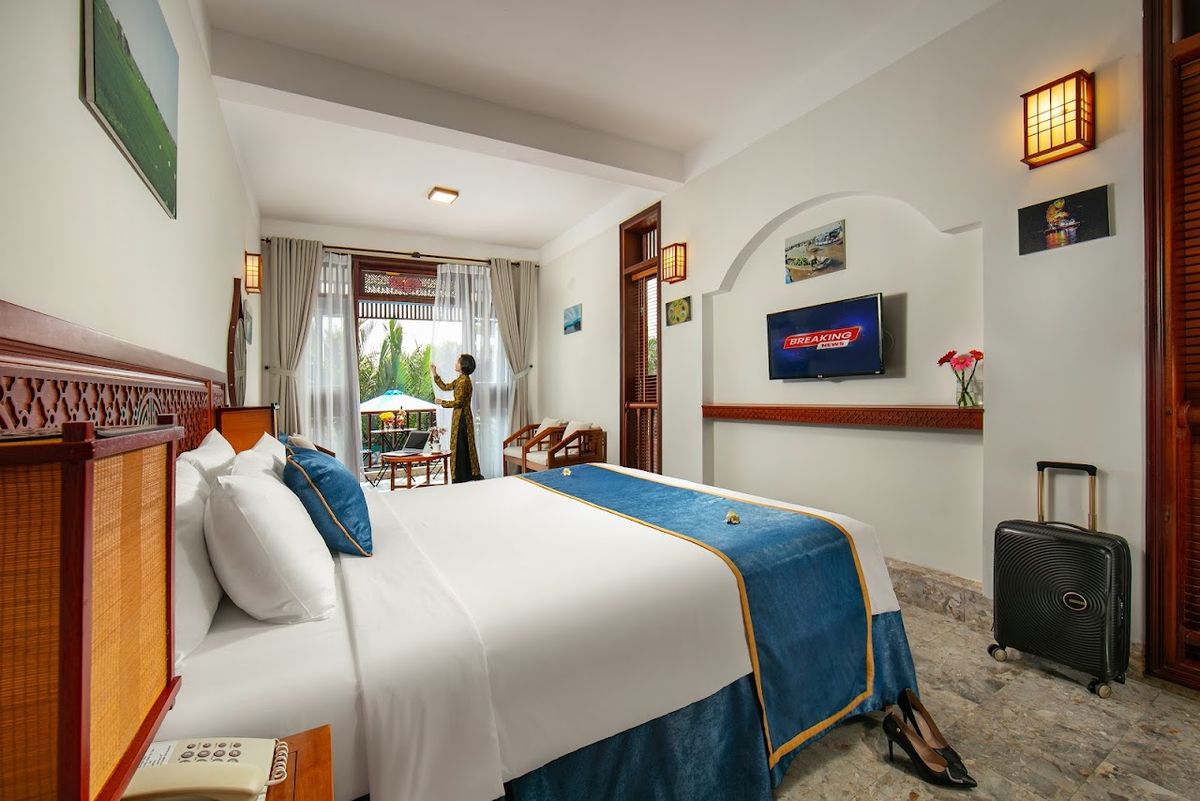 Hoi An Riverside Villas & Apartments pool and grounds in Hoi An Old Town