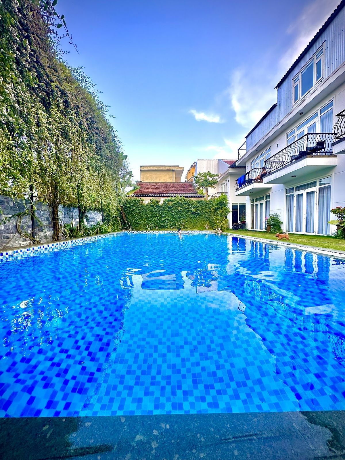 Hoi An Sunny Pool Villa room interior in Hoi An Old Town