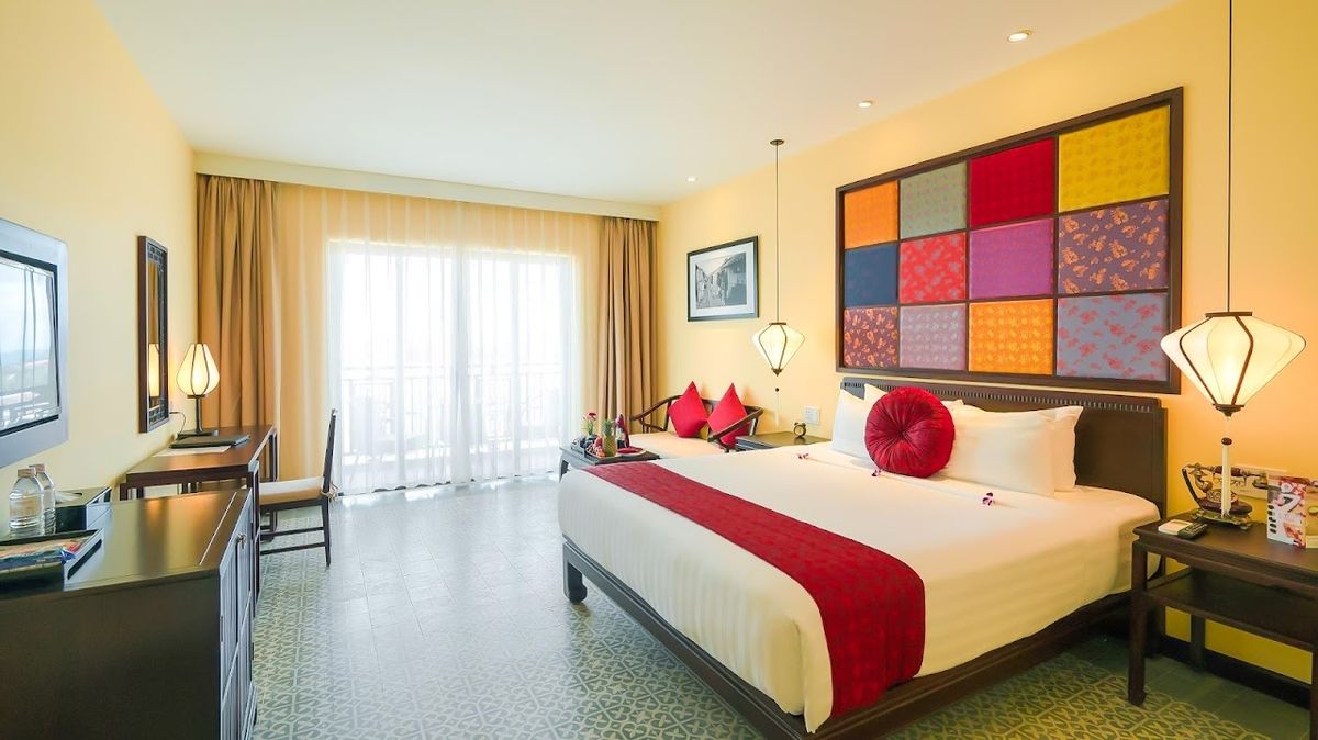Hoian Central Boutique Hotel & Spa pool and grounds in Hoi An Old Town