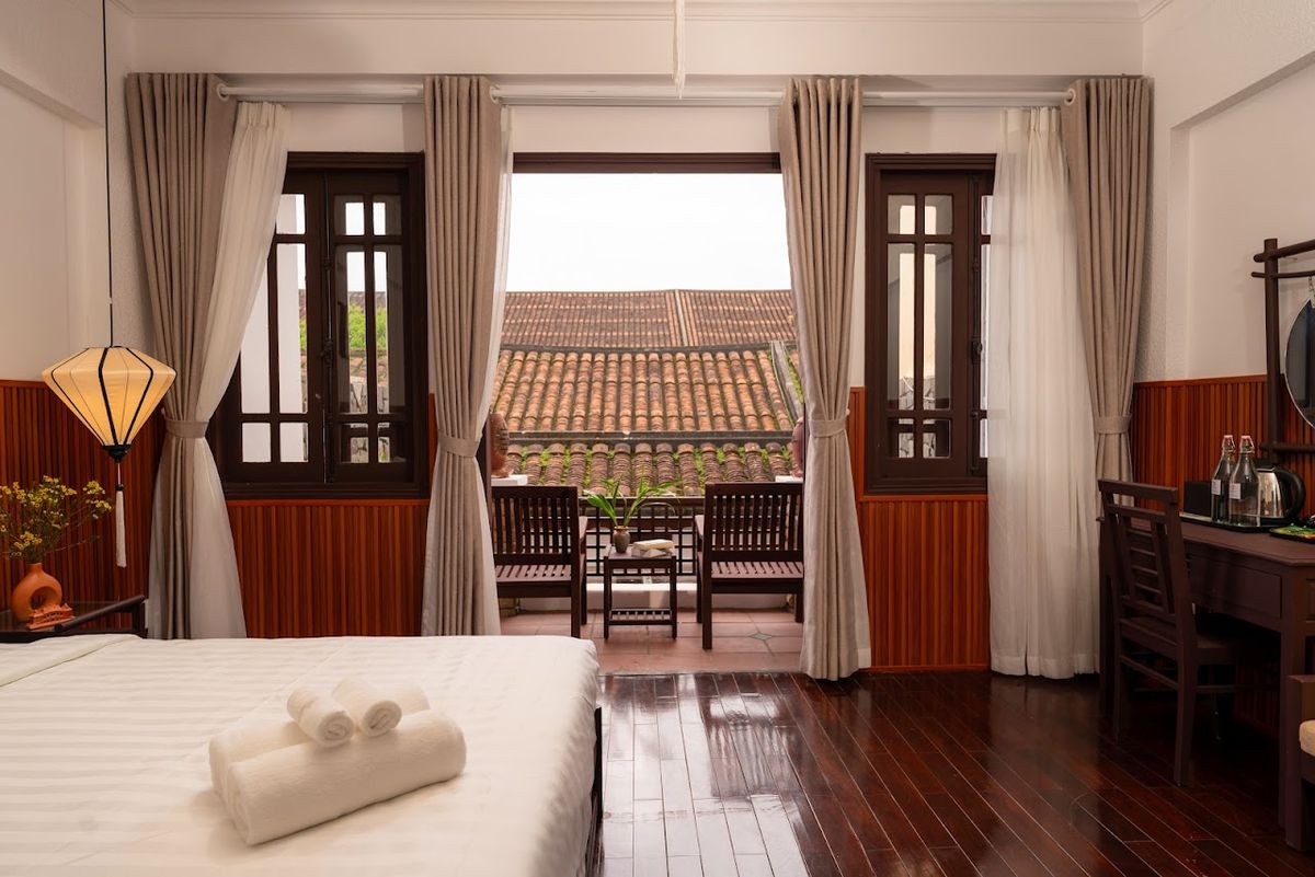 Hoianese Tranquil Heritage Hotel - Cultural Experiential Hotel pool and grounds in Hoi An Old Town