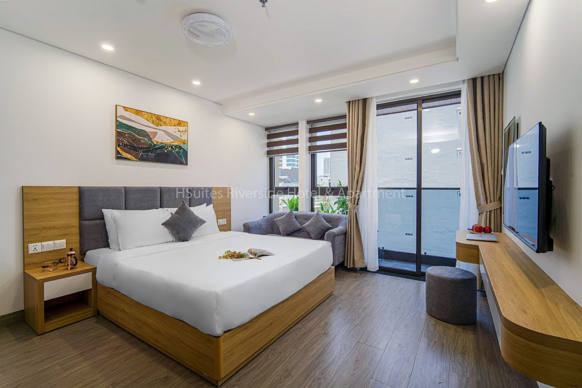 HSuites Riverside Hotel and Apartment pool and grounds in Da Nang City Centre
