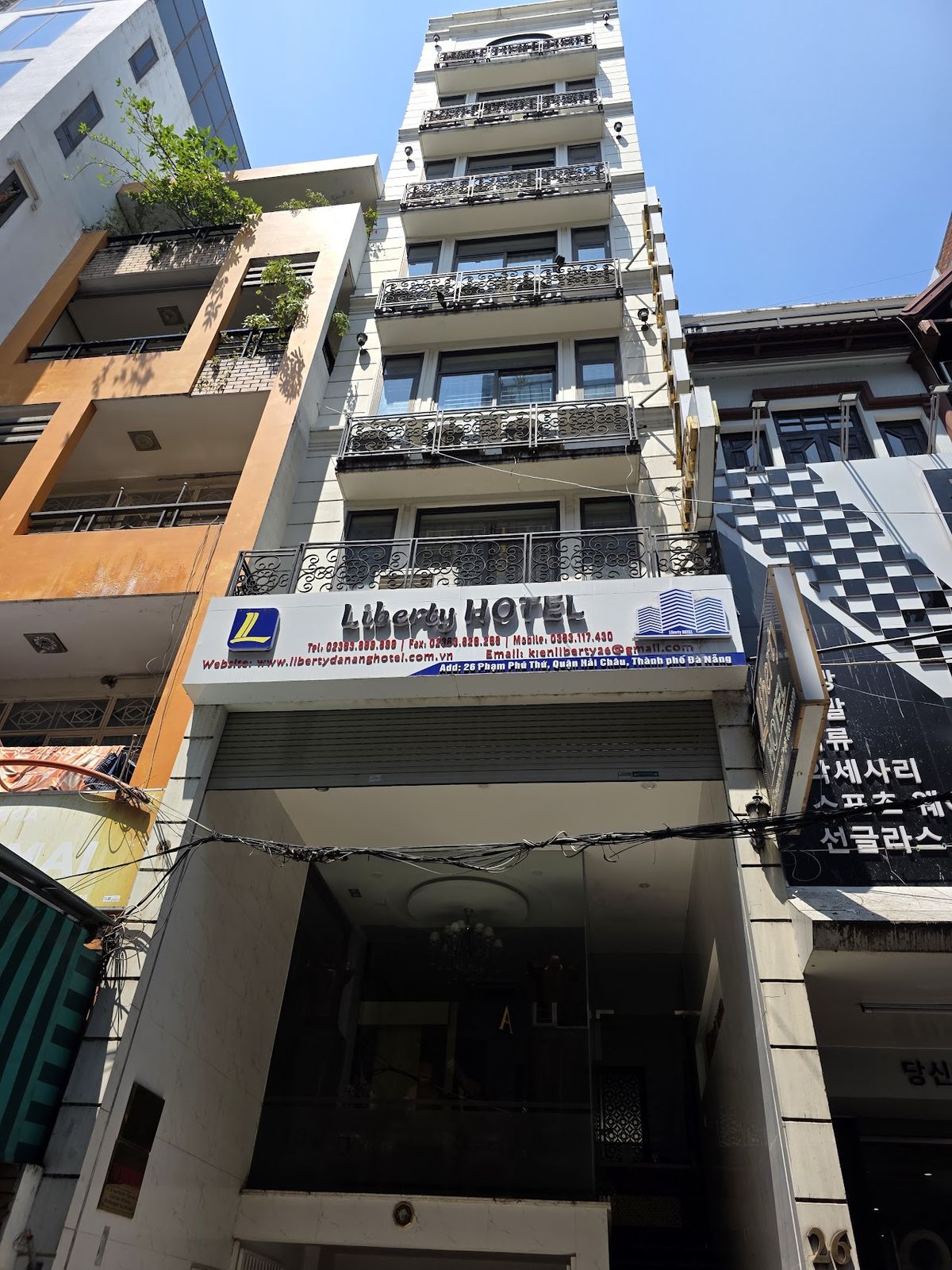 Khách Sạn Liberty exterior in Da Nang City Centre