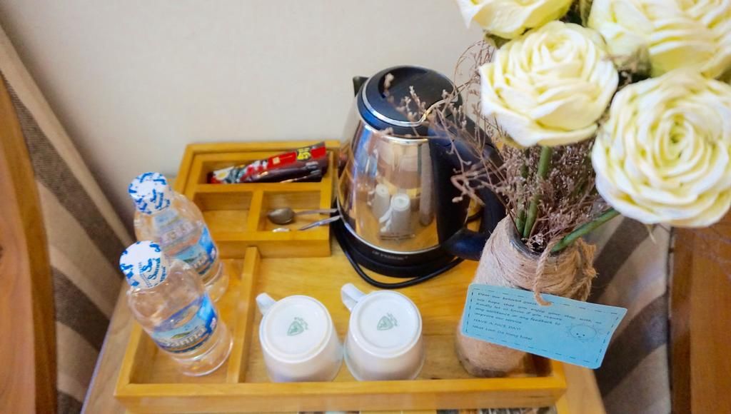 Khách sạn Nhật Linh194 Nguyễn Chí Thanh room interior in Da Nang City Centre