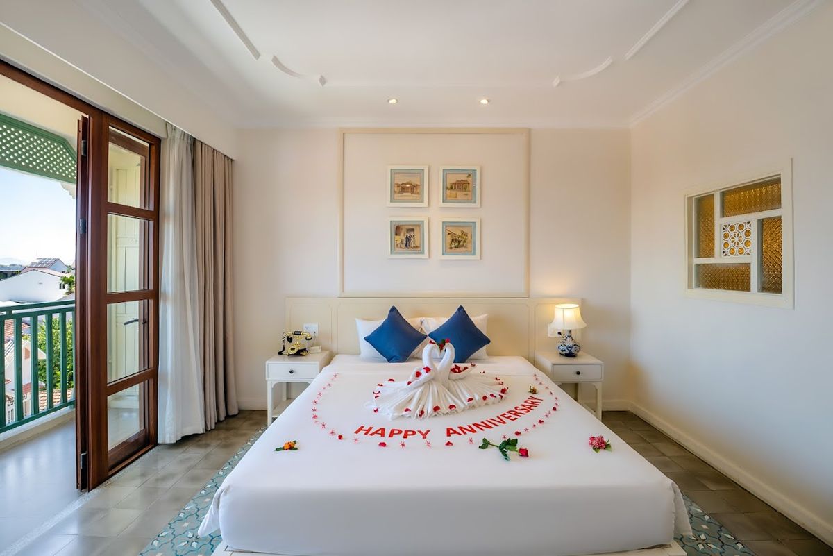 Lantana Riverside Hoi An Boutique Hotel & Spa pool and grounds in Hoi An Old Town