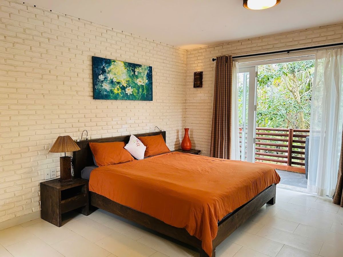 Laoxao Riverstone villa pool and grounds in Cua Dai