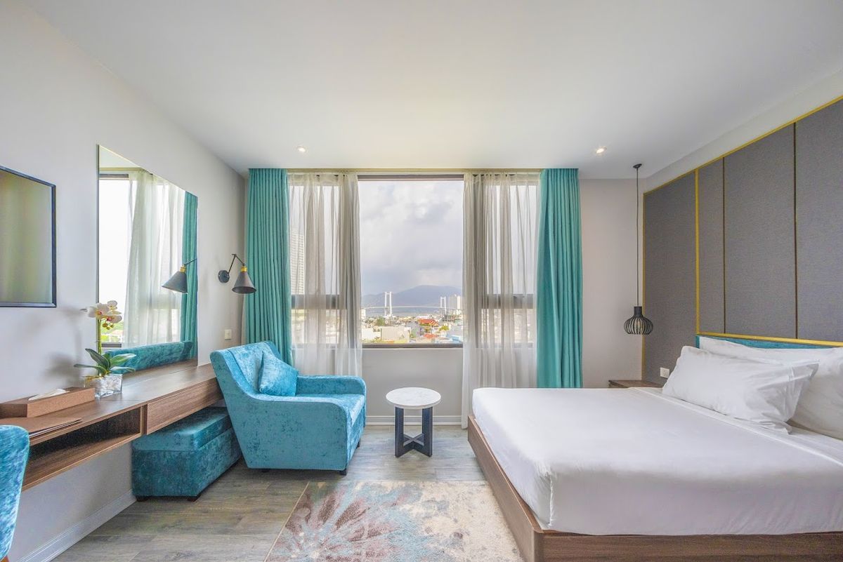 Lupin Boutique Hotel Danang pool and grounds in Da Nang City Centre