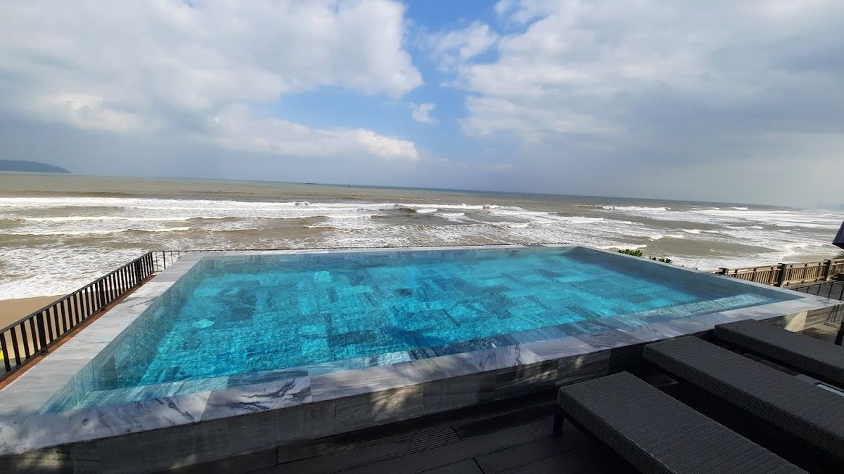 M Suite Danang room interior in My Khe Beach
