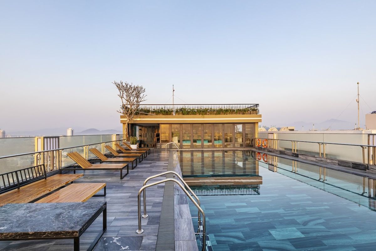 Minh Toan SAFI Ocean Hotel exterior in My Khe Beach