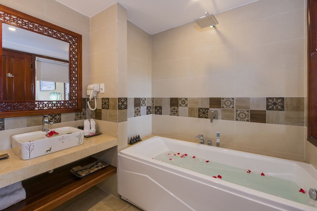 My Son Boutique Hotel & Spa facilities in My Khe Beach