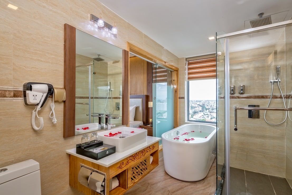 Nhu Minh Plaza Danang Hotel facilities in Son Tra