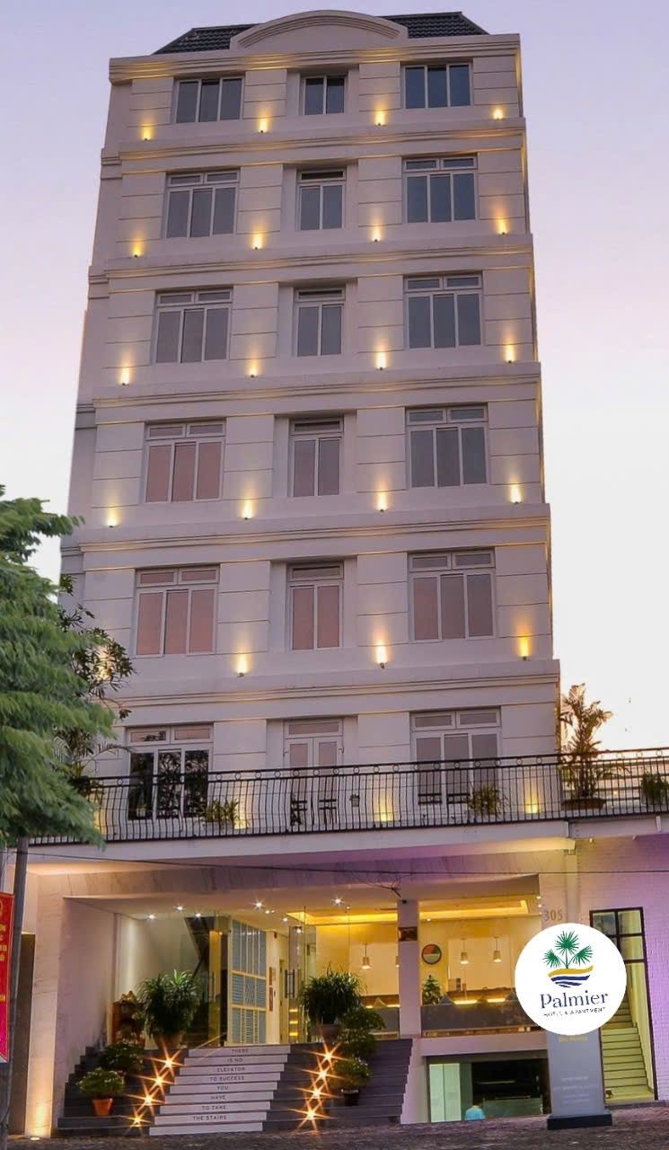 Palmier Hotel Da Nang exterior in Da Nang City Centre