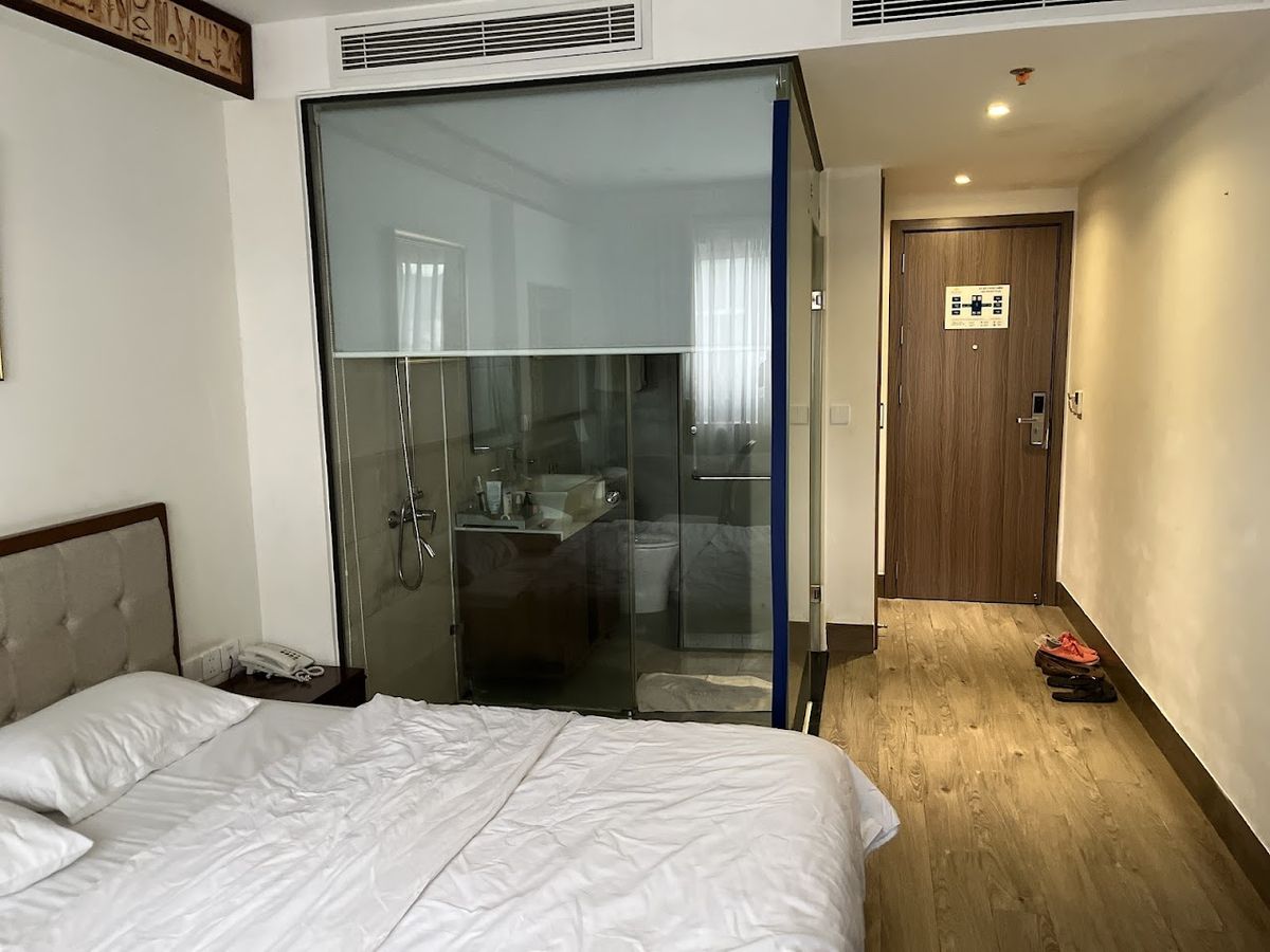 Pharaoh Boutique Hotel Da Nang pool and grounds in Son Tra