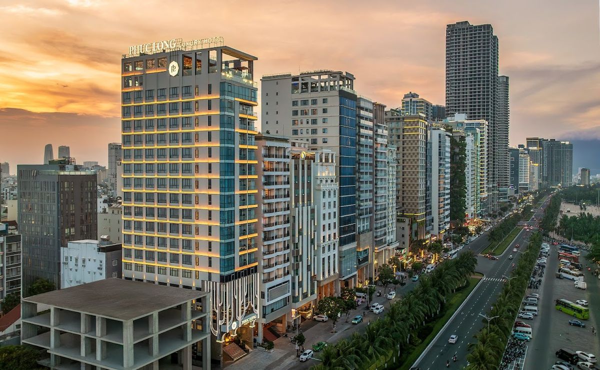 PHUC LONG LUXURY DANANG exterior in My Khe Beach