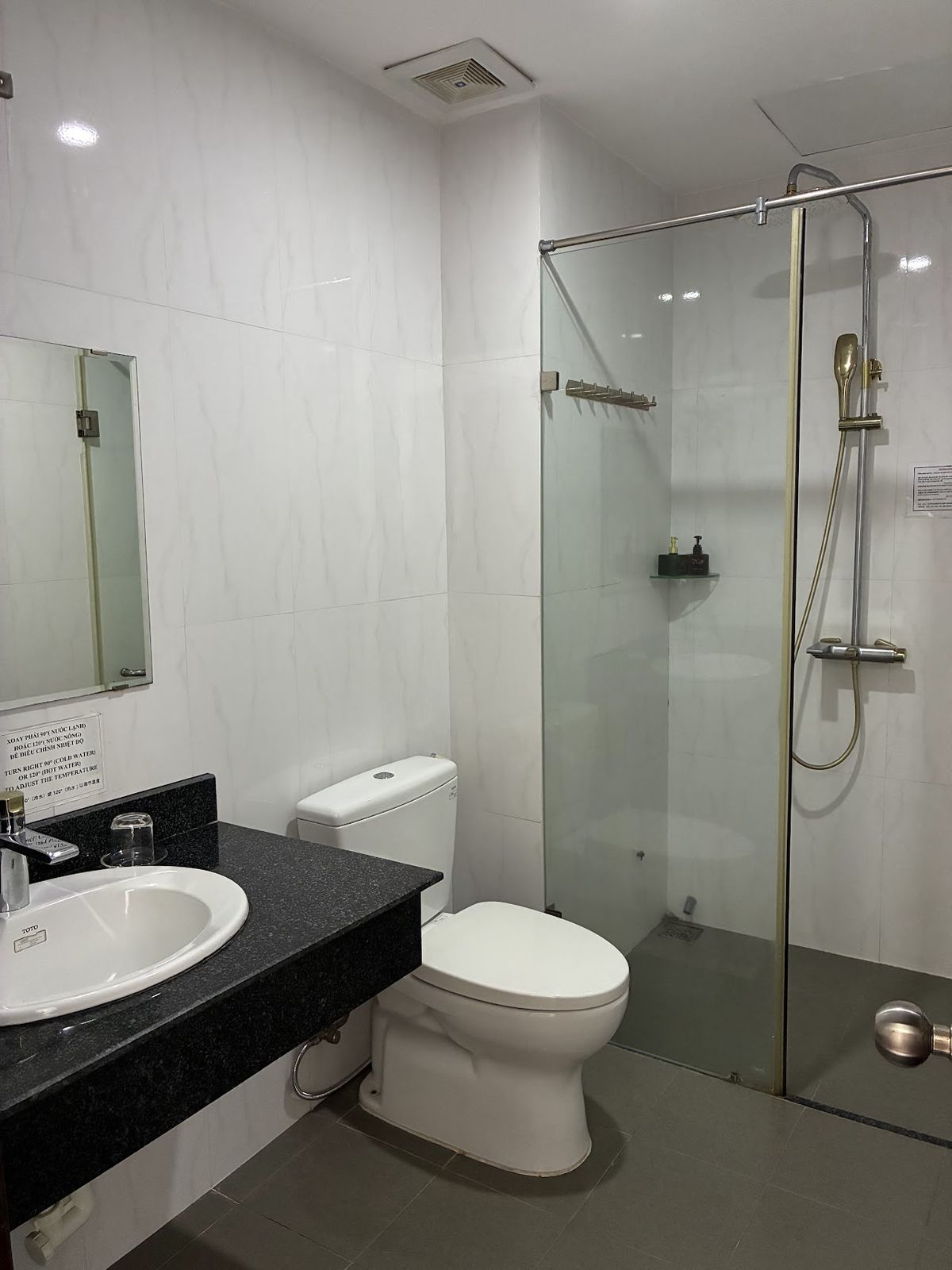 PLATINUM 1 HOTEL DA NANG room interior in An Thuong