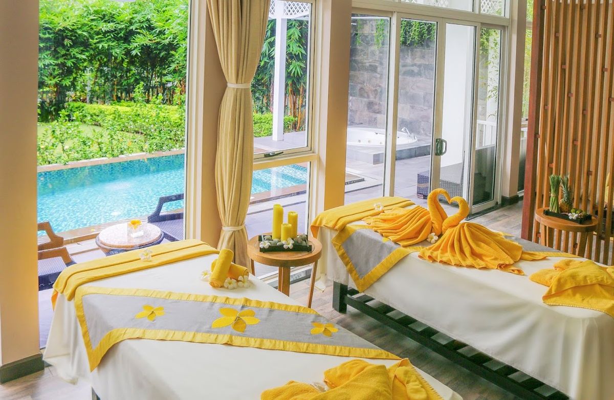 Premier Village Danang Resort - Managed by Accor pool and grounds in My Khe Beach