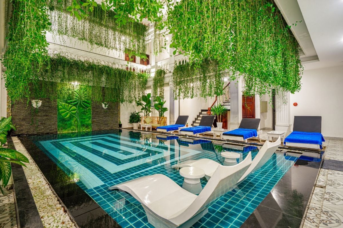 Royal Mansion Boutique Hoi An room interior in Hoi An Old Town