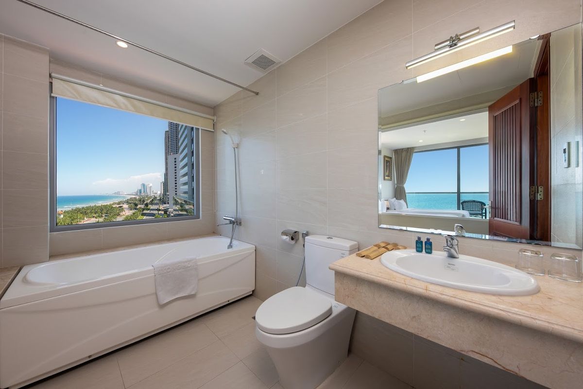 Sekong Hotel Da Nang Beach facilities in My Khe Beach