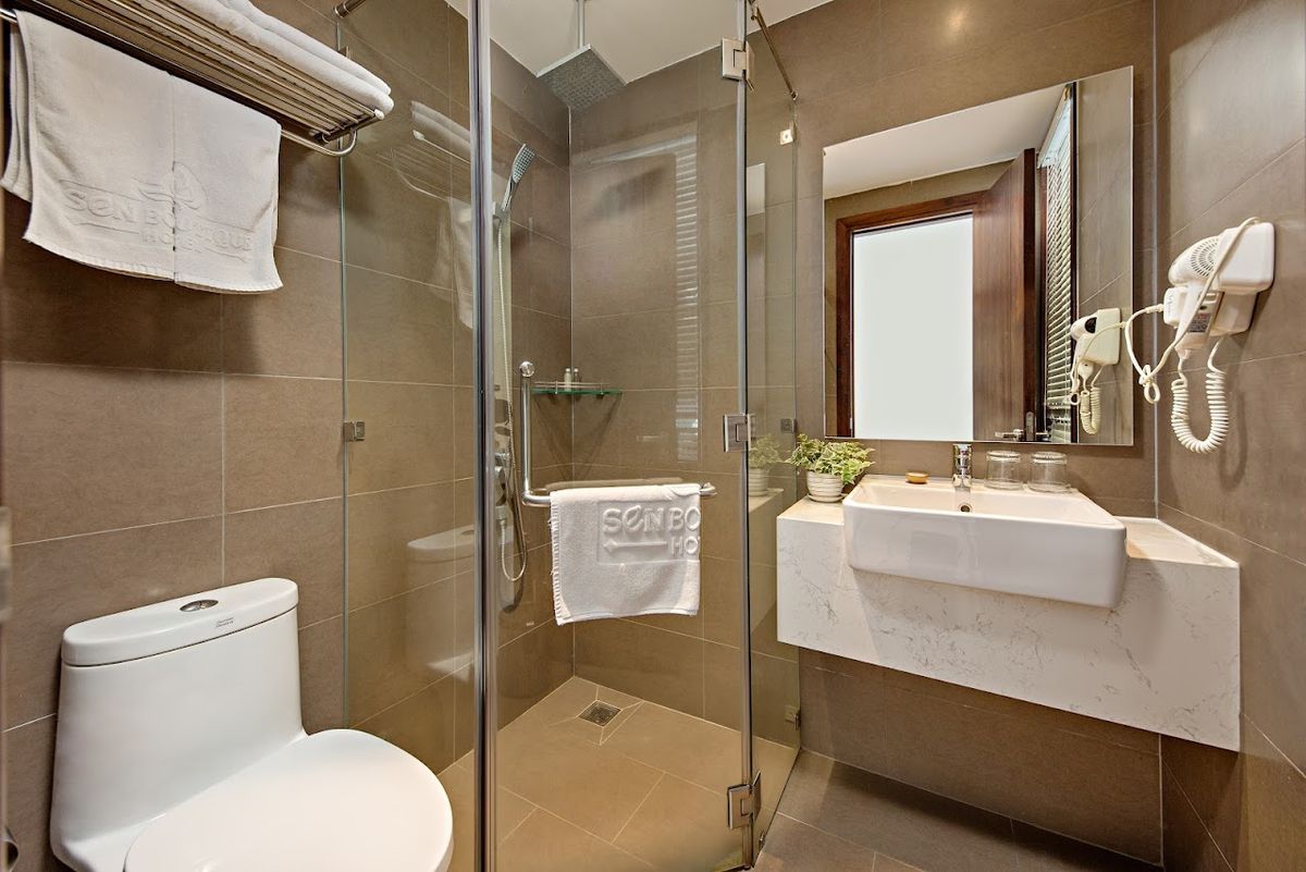 SEN Boutique Hotel Danang room interior in My Khe Beach