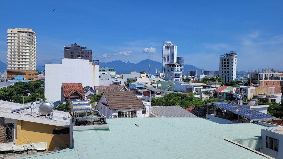 Thanh Lan Hotel exterior in Da Nang City Centre