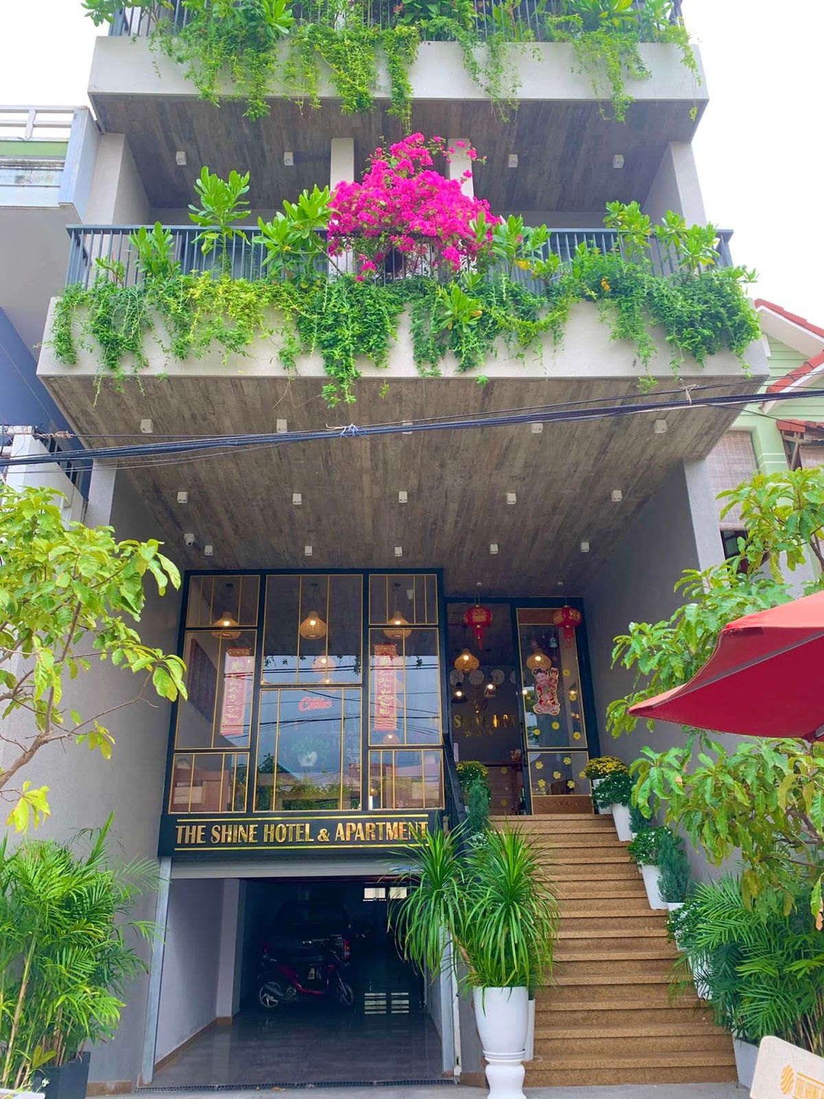 The Shine Hotel & Apartment Da Nang exterior in Non Nuoc