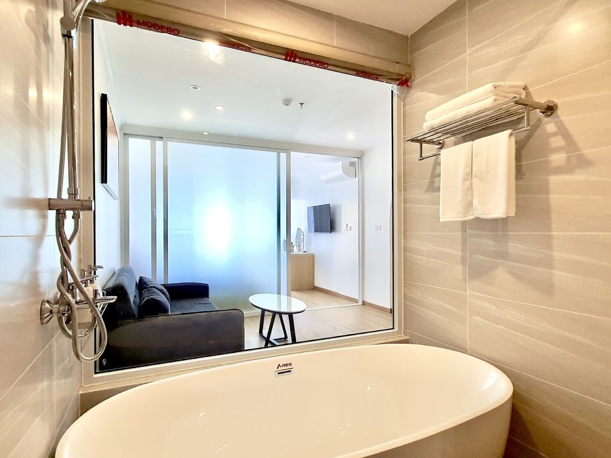 The Yen Residences Danang room interior in My Khe Beach