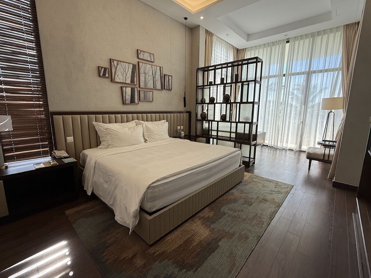 Vinpearl Resort & Golf Nam Hội An pool and grounds in Hoi An Old Town