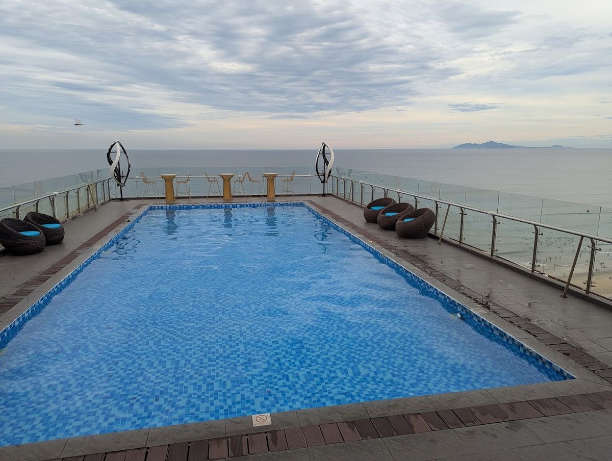 Yarra Ocean Suites Danang room interior in An Thuong