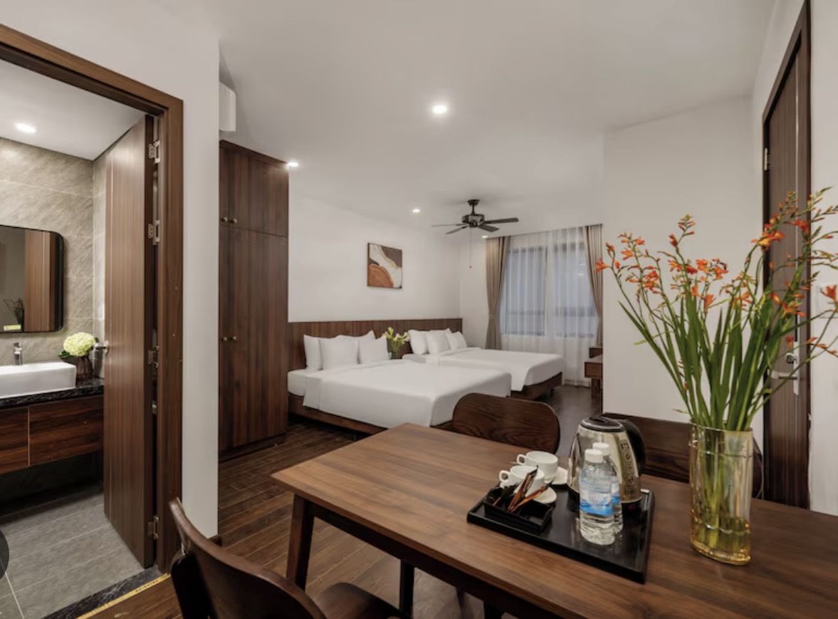 Zen Lotus Hotel & Apartment pool and grounds in An Thuong